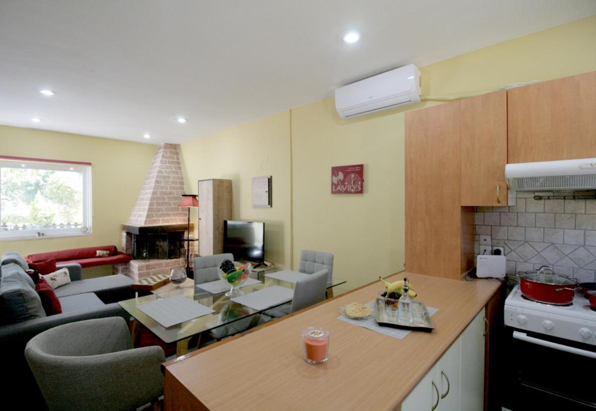 Seaside, Relaxing Family House With Playground! Lavrys 3 Willa Marathi (Crete)