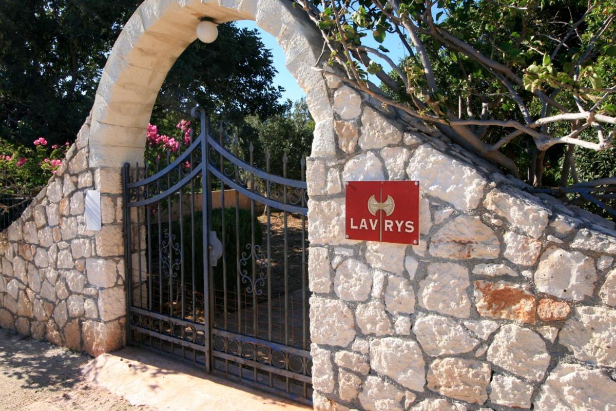 Seaside, Relaxing Family House With Playground! Lavrys 3 Willa Marathi (Crete)