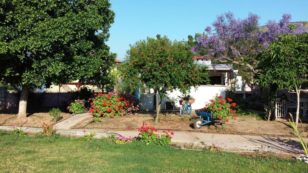 Seaside, Relaxing Family House With Playground! Lavrys 3 Willa Marathi (Crete)